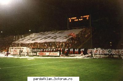 zici frate fenomenu ultra coregrafie ,stai parcat sunteti mici copii cateva mostre doar asa control