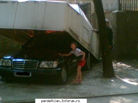 ultima kre astept comentarii si alte poze la fel de penale oamenii cu bani si masinile lor
